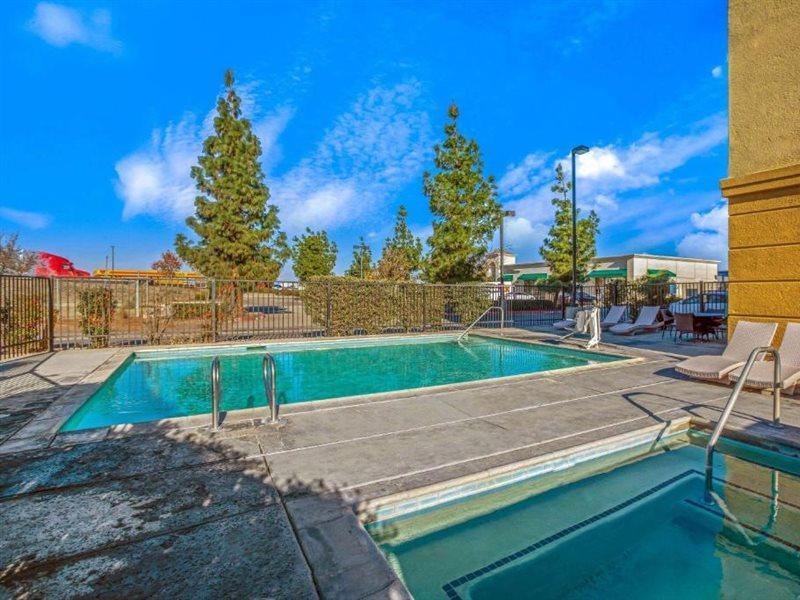 La Quinta By Wyndham Manteca - Ripon Ξενοδοχείο Εξωτερικό φωτογραφία